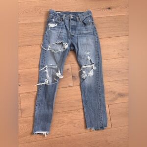 Women’s Levi’s 501 Distressed Buttonfly Jeans